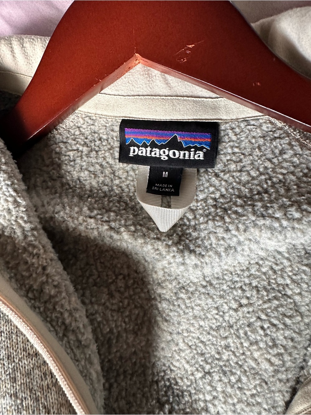 This Patagonia Women's Better Sweater Jacke - Picture 4 of 7